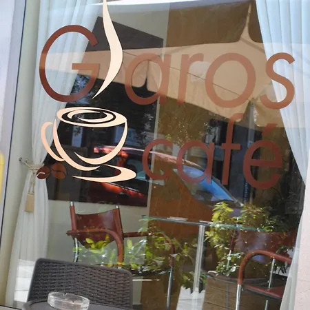 Glaros